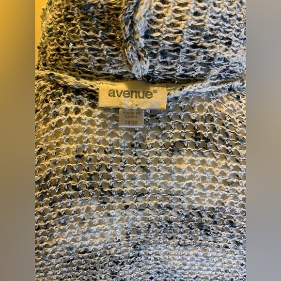 Avenue Duster - Picture 5 of 5